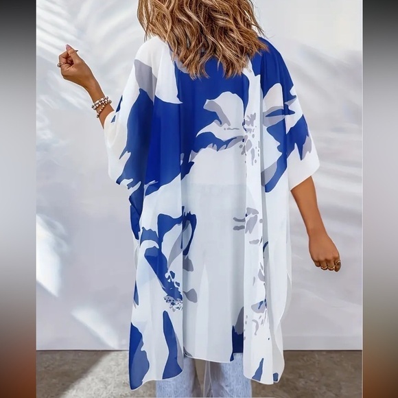 NIB NEW SemiSheer Open Front Cardigan All Over Print Batwing Sleeve White Blue - Picture 3 of 10